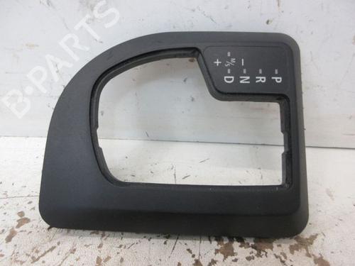 Used Wheel arch trim BMW 5 Touring (E61) 525 d (177 hp) 19299745