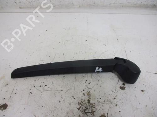 Used Front windshield wiper arm AUDI A1 Sportback (8XA, 8XF) 1.2 TFSI (86 hp) 25826139