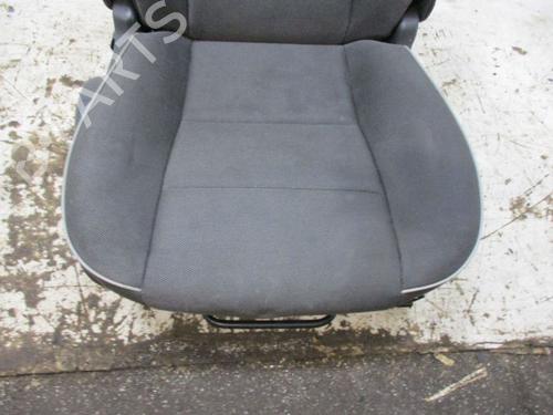 Right front seat VOLVO C30 (533) 1.6 | BP18791425C16 