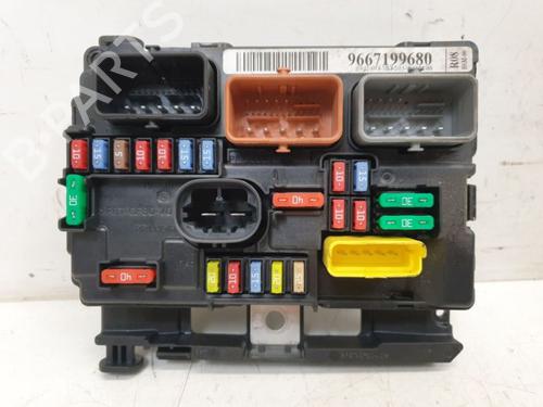 Used Fuse box Fuse box CITROËN C3 II (SC_) 1.2 VTi 82 (82 hp) 34411693 34411693