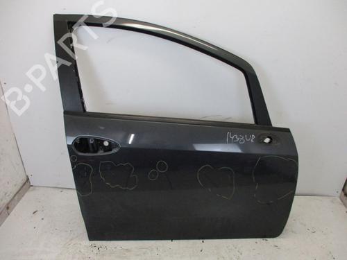 Used Right front door FIAT GRANDE PUNTO (199_) 1.3 D Multijet (75 hp) 26647690