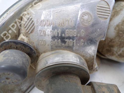 Left front fog light SKODA OCTAVIA II Combi (1Z5) 1.6 TDI | BP29084543C30