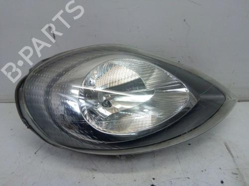 Used Right headlight OPEL VIVARO A Van (X83) 2.5 DTI (F7) (135 hp) 31701960