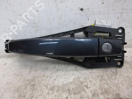 Used Front left exterior door handle OPEL CORSA D (S07) 1.4 (L08, L68) (90 hp) 19667953