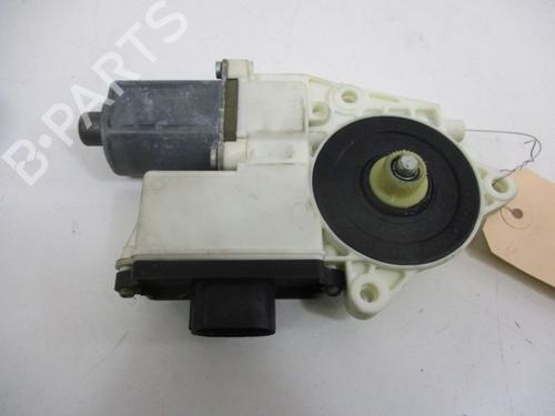 Right front window motor BMW X3 (E83) 3.0 i xDrive | BP37110373E20 - Image 2
