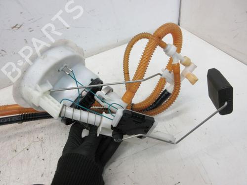 Fuel pump BMW 3 (E90) 335 i xDrive | BP37132556M76 - Image 5
