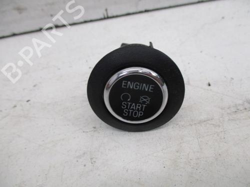 switch-ford-kuga-ii-dm2-2012-29087766 main image