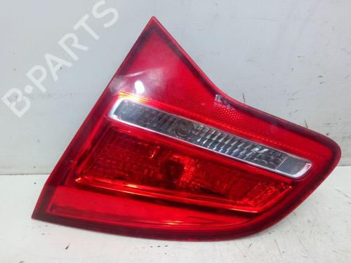 Feu de coffre droit OPEL MERIVA B MPV (S10) 1.4 (75) (120 hp) 31702260