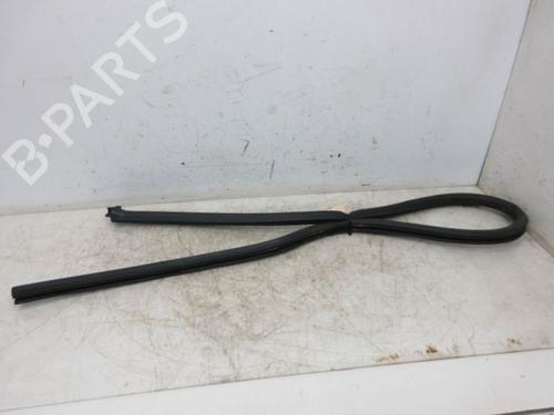 Rubber door seal VW EOS (1F7, 1F8) 2.0 FSI | BP19397580C142 