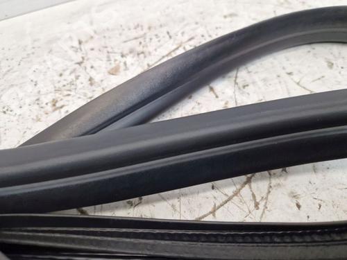 Rubber door seal MITSUBISHI COLT VII Hatchback (VB_) 1.0 MPi (VBXG0) | BP29523789C142 