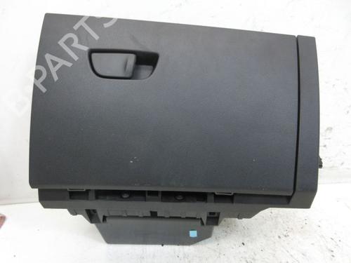 glove-box-renault-zoe-hatchback-van-bfm_-2019-37122028 main image