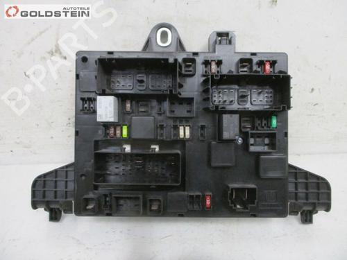 Used Fuse box Fuse box OPEL ASTRA J Sports Tourer (P10) 1.7 CDTI (35) (110 hp) 18757460 18757460