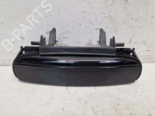 front-right-exterior-door-handle-audi-a3-sportback-8pa-2004-2005-2006-2007-2008-2009-2010-2011-2012-2013-2014-2015-33907582 main image