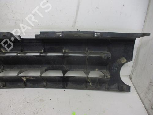 Grille LAND ROVER DISCOVERY III (L319) 2.7 TD 4x4 | BP18795744C40 
