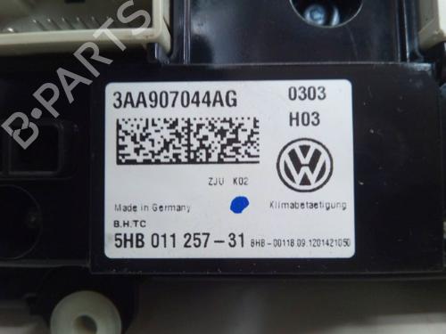Climate control VW TOURAN (1T3) 1.2 TSI | BP37137796I5 - Image 10