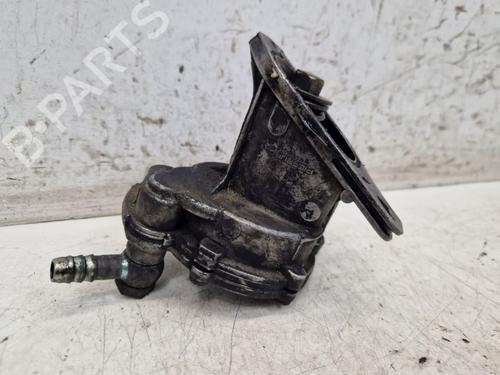 Used Vacuum pump VW TRANSPORTER T4 Bus (70B, 70C, 7DB, 7DK, 70J, 70K, 7DC, 7DJ) 2.4 D (78 hp) 28112589