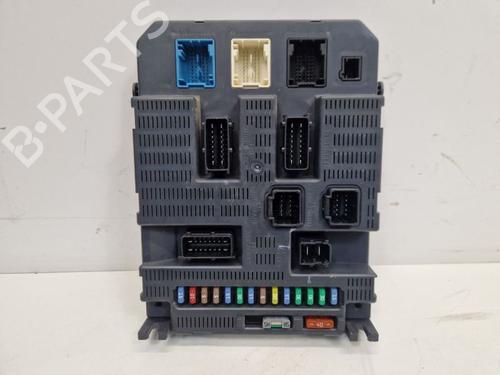 Used Control unit PEUGEOT EXPERT Van (VF3A_, VF3U_, VF3X_) 1.6 HDi 90 16V (90 hp) 32101042