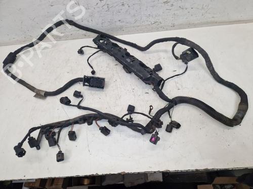 Used Wiring harness Wiring harness 37136205 37136205