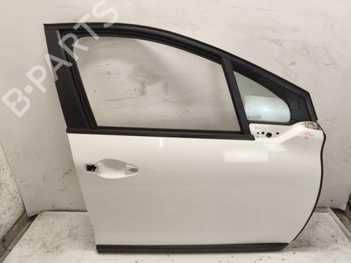 right-front-door-peugeot-2008-i-cu_-2013-39615381 main image