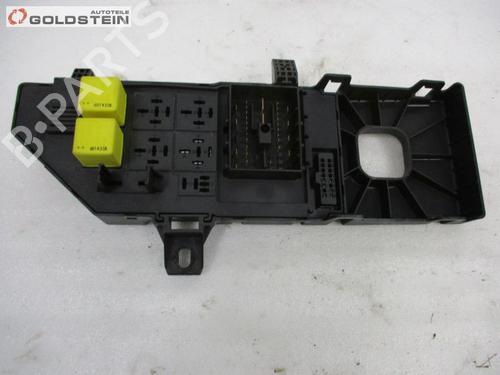 Used Fuse box Fuse box 37104474 37104474
