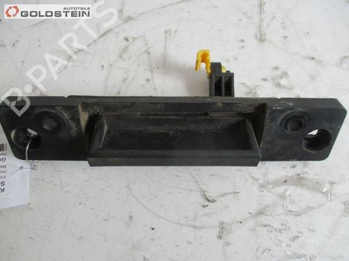 Used Tailgate handle KIA SORENTO I (JC) 2.5 CRDi 4WD (140 hp) 15112420