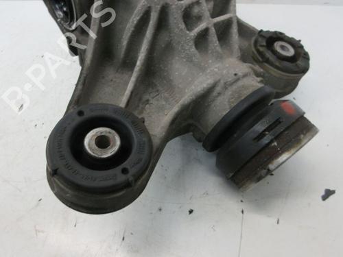 Rear differential LAND ROVER RANGE ROVER VELAR (L560) 2.0 D180 TD4 4x4 | BP22198230M24 
