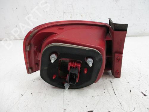 Right taillight VW PASSAT B6 (3C2) 2.0 TFSI | BP37111156C35 - Image 3