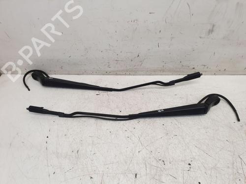 Used Front windshield wiper arm Front windshield wiper arm 36843283 36843283