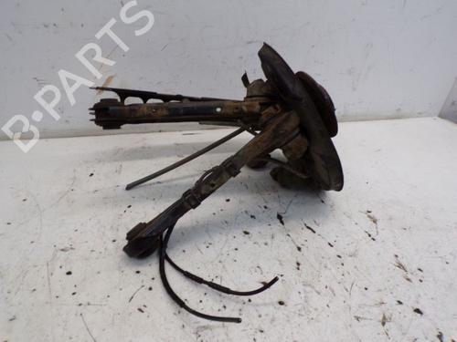 Used Right rear steering knuckle BMW 1 (E81) 116 i (122 hp) 29096549