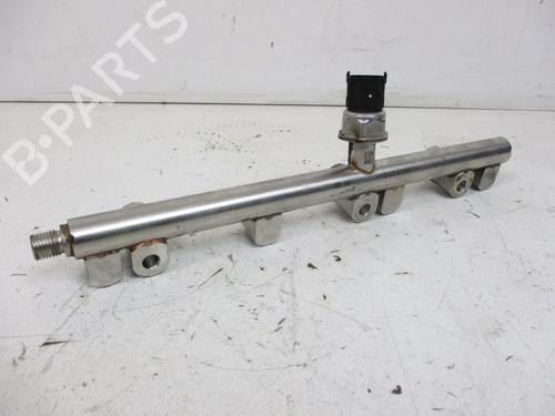 injection-rail-kia-sorento-ii-xm-2009-2010-2011-2012-2013-2014-2015-2016-38504308 main image
