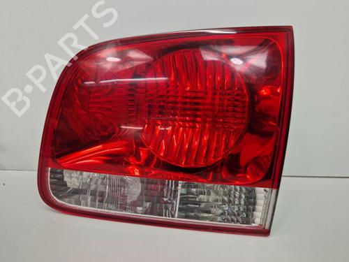 Używane Lampa tylna klapy bagażnika prawa Lampa tylna klapy bagażnika prawa 39008393 39008393