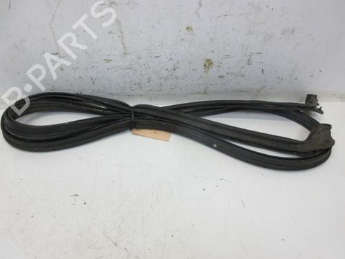 rubber-door-seal-ford-transit-connect-p65_-p70_-p80_-2002-37124831 main image
