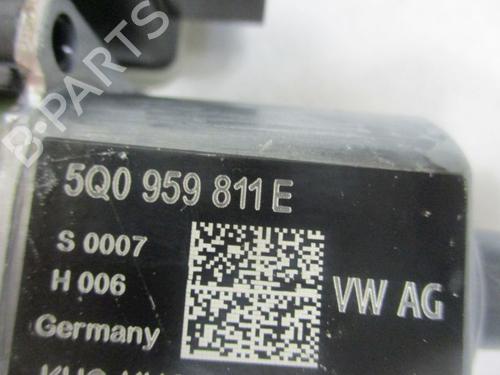 Left rear window motor SKODA OCTAVIA III Combi (5E5, 5E6) 1.6 TDI | BP18799628E23