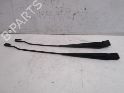 Used Front windshield wiper arm FORD TRANSIT Van (FA_ _) 2.2 TDCi (115 hp) 29088114