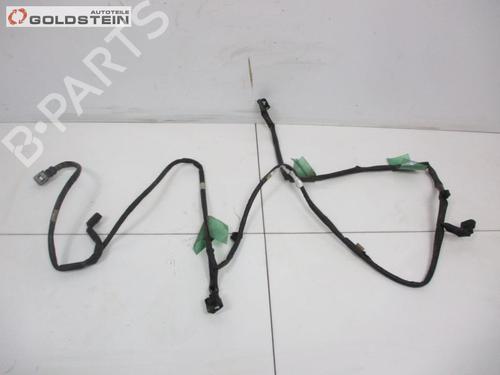 Used Wiring harness Wiring harness 37105646 37105646