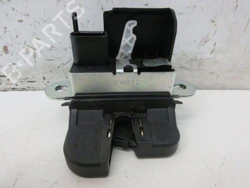 Used Tailgate lock VW POLO V (6R1, 6C1) 1.4 (6R1) (85 hp) 19298040