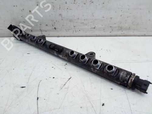Used Injection rail Injection rail 37134901 37134901