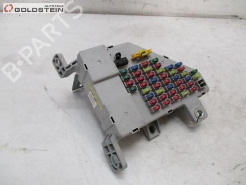 Used Fuse box Fuse box 38024760 38024760