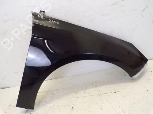 Used Right front fenders FORD FOCUS III Turnier 1.0 EcoBoost (125 hp) 23105556