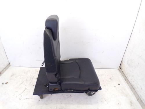 Rear seat MITSUBISHI GRANDIS (NA_W) 2.0 DI-D (NA8W) | BP18802427C17