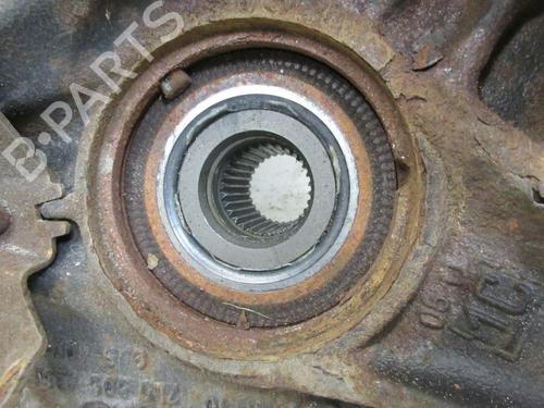 Right rear steering knuckle PORSCHE CAYENNE (9PA) S 4.5 | BP29093106M28