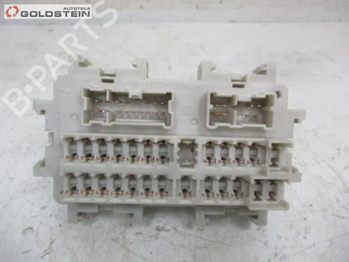 Used Fuse box Fuse box 37104566 37104566
