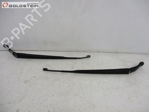 Used Front windshield wiper arm Front windshield wiper arm 37100916 37100916
