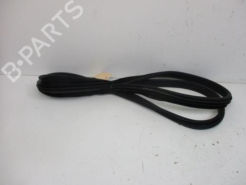 Used Rubber door seal SAAB 900 II 2.0 -16 Turbo (185 hp) 18800519