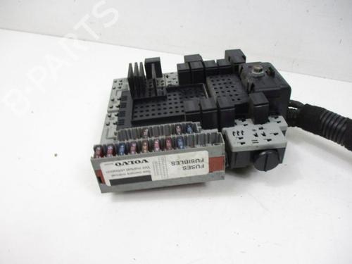Fuse box VOLVO S60 I (384) D5 | BP31703821E1  - Image 7