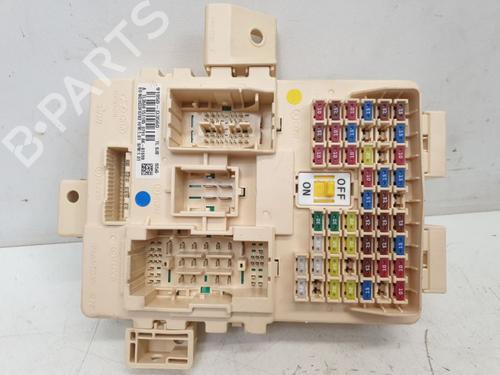 Used Fuse box Fuse box 38029218 38029218