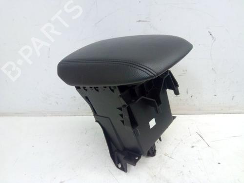 Used Armrest / Center console FORD FOCUS III Turnier 1.5 TDCi (120 hp) 29523323