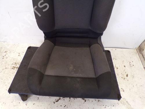 Sæde venstre fortil CITROËN C4 CACTUS 1.2 VTi 82 | BP38028028C15 - Image 3
