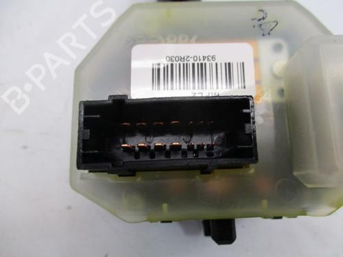 Steering column stalk HYUNDAI i30 Estate (FD) 1.6 CRDi | BP30668030I23