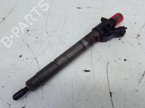 Inyector Inyector VOLVO V50 (545) D3 (150 hp) 37134887 37134887